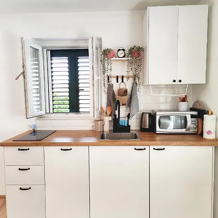 Apartment Lipa Slatine